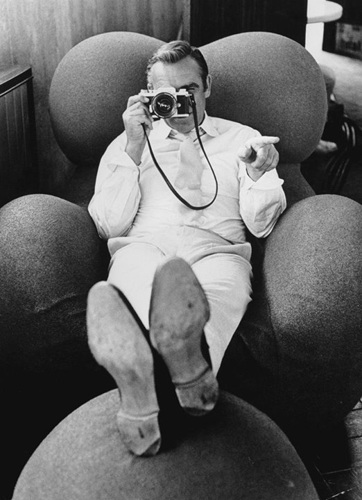 Σπάνια φωτογραφία του Σον Κόνερι από γυρίσματα του Τζέιμς Μποντ το 1971 δημοσίευσε το BBC [εικόνα] | iefimerida.gr 0