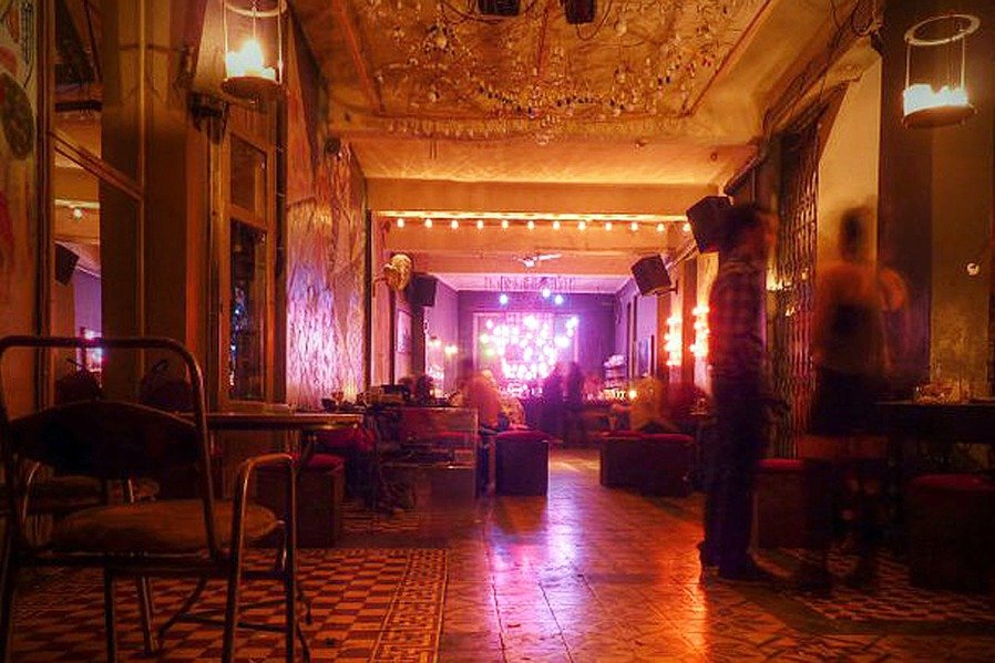 Ηλεκτρικές Νύχτες Πειραματικής Μουσικής – Στο Booze, με την ομάδα Media Electronique [εικόνες] | iefimerida.gr 1