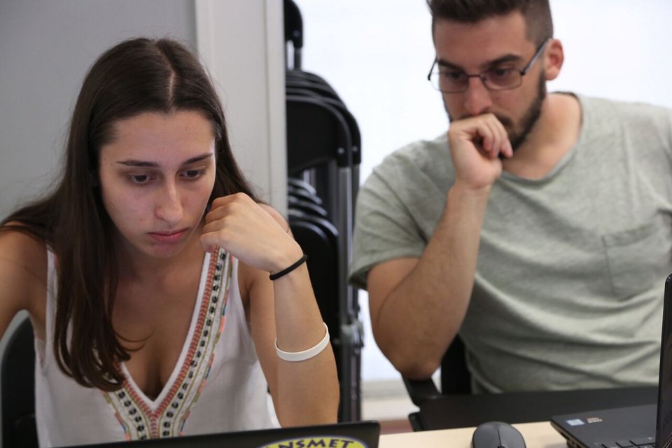 Ελληνες φοιτητές έφτιαξαν φρέσκα τρόφιμα για αστροναύτες -Θα τα καλλιεργούν στο Διάστημα [εικόνες]  | iefimerida.gr 1