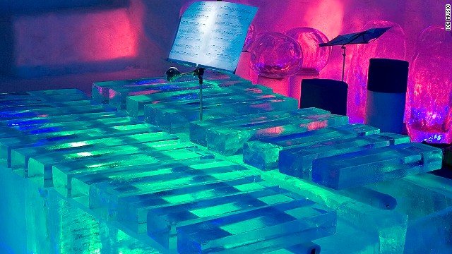 Μετατρέποντας τον πάγο σε μουσική: Η απίστευτη «παγωμένη ορχήστρα» της Σουηδίας [εικόνες + βίντεο] | iefimerida.gr 4