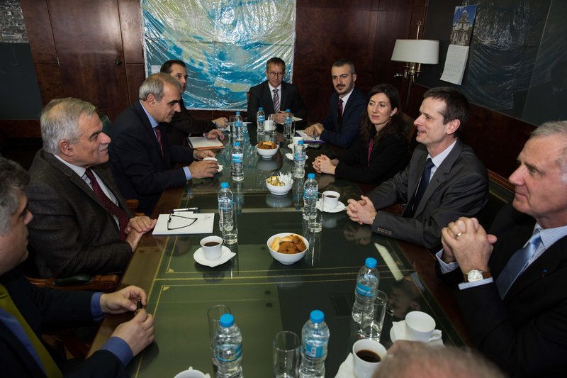 Με αντιπροσωπεία της γαλλικής Πολιτικής Προστασίας συναντήθηκε ο Τόσκας [εικόνες] | iefimerida.gr 1