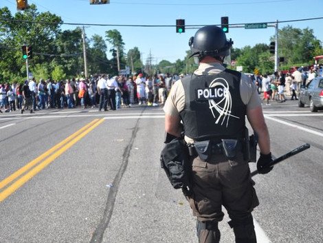 Σκηνικό πολέμου στο Μιζούρι των ΗΠΑ: Δέχθηκε πυρά αστυνομικών κι άλλος νέος -Νοσηλεύεται σε κρίσιμη κατάσταση [βίντεο&εικόνες] | iefimerida.gr 2