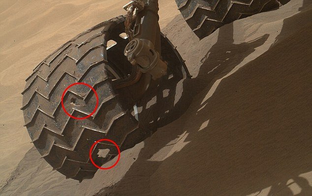Κάτι τρέχει στον πλανήτη Αρη -Το όχημα της NASA, Curiosity, καταστρέφεται μέρα με τη μέρα [εικόνες] | iefimerida.gr 0