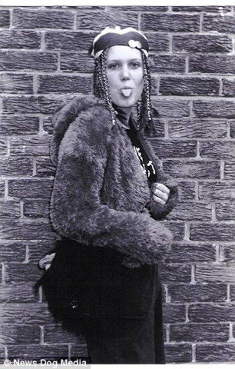 Η 27χρονη που όταν ήταν μικρή είχε πέσει θύμα bullying, τώρα διαπρέπει ως pin-up μοντέλο [εικόνες] | iefimerida.gr 1