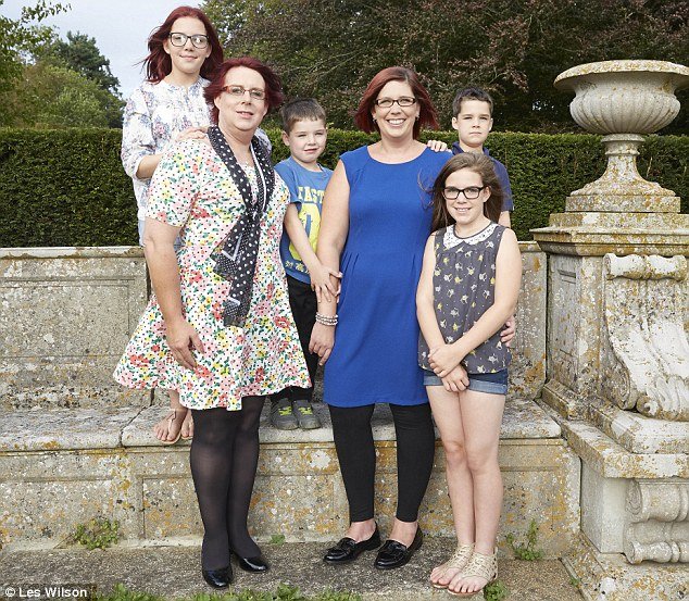 Ο μπαμπάς που έγινε μαμά: Αποφάσισε να κάνει αλλαγή φύλου και η οικογένεια του τον στηρίζει [εικόνες] | iefimerida.gr 4