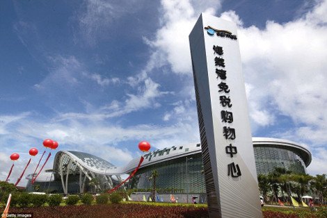 Φρενίτιδα στην Κίνα από το μεγαλύτερο κατάστημα duty free στον κόσμο -Εκτείνεται σε 92.000 τ.μ. [εικόνες] | iefimerida.gr 3