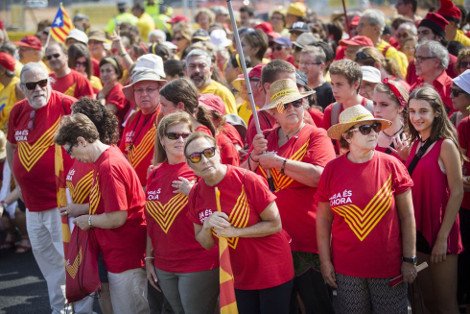 Δημοσκοπικό θρίλερ στη Σκωτία για το δημοψήφισμα - Και οι Καταλανοί στους δρόμους απαιτώντας ανεξαρτησία [βίντεο & εικόνες] | iefimerida.gr 6