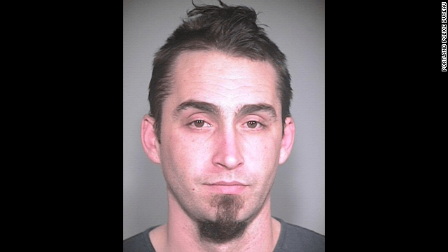 Σοκ στο Ορεγκον: Σκότωσε τη σύντροφό του και ανέβασε τις φωτογραφίες της στο internet [εικόνες & βίντεο] | iefimerida.gr 1