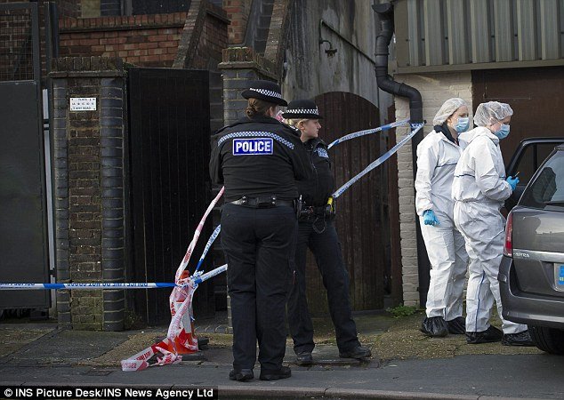 Εφηβος, παθιασμένος με τηλεοπτικό serial killer,  μαχαίρωσε και διαμέλισε τη φίλη του [εικόνες] | iefimerida.gr 0