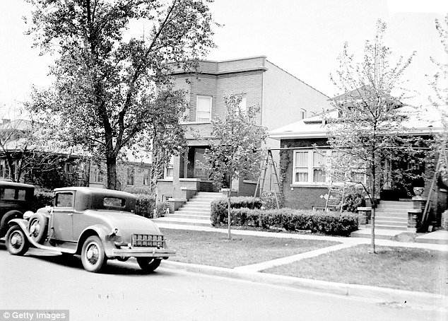 Μέσα στο σπίτι του Αλ Καπόνε στο Σικάγο -Εδώ έζησε ο θρυλικός αρχιμαφιόζος [εικόνες] | iefimerida.gr 12