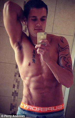 Η δύναμη της θέλησης: Από ανορεκτικός και θύμα μπούλινγκ, αυτός ο νεαρός έγινε body builder [εικόνες]  | iefimerida.gr 1