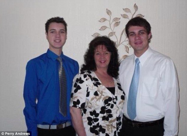 Η δύναμη της θέλησης: Από ανορεκτικός και θύμα μπούλινγκ, αυτός ο νεαρός έγινε body builder [εικόνες]  | iefimerida.gr 2