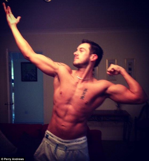 Η δύναμη της θέλησης: Από ανορεκτικός και θύμα μπούλινγκ, αυτός ο νεαρός έγινε body builder [εικόνες]  | iefimerida.gr 4