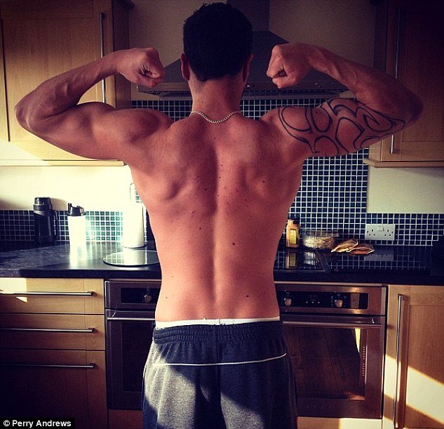 Η δύναμη της θέλησης: Από ανορεκτικός και θύμα μπούλινγκ, αυτός ο νεαρός έγινε body builder [εικόνες]  | iefimerida.gr 7