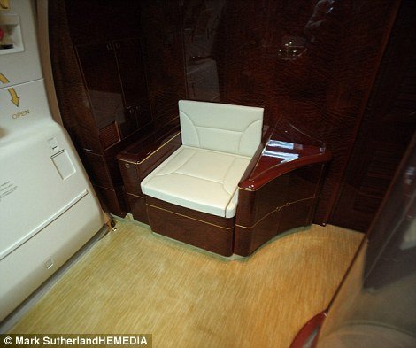 Μέσα στο τζετ του Ντόναλντ Τραμπ [εικόνες] | iefimerida.gr 4