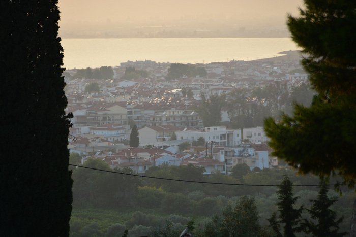 «Πνίγηκε» στην αφρικανική σκόνη το Ναύπλιο [εικόνες] | iefimerida.gr 1