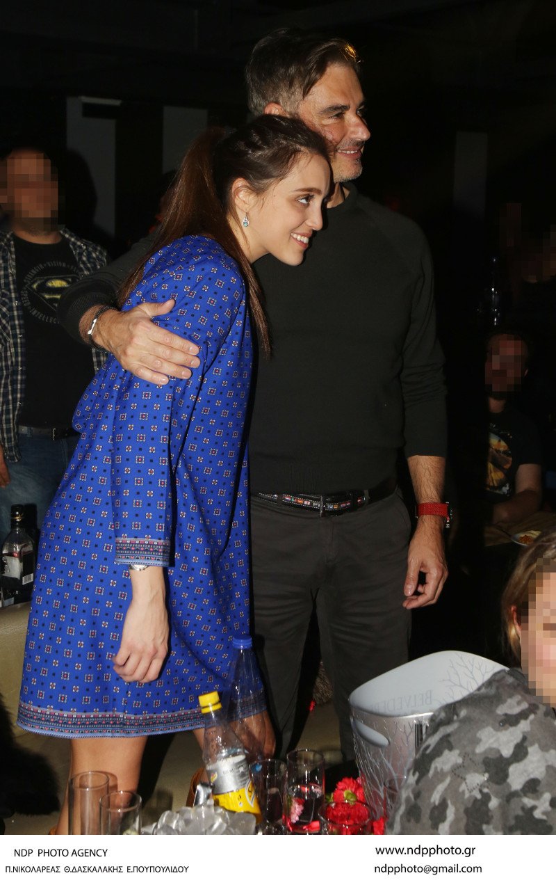 Αρης Σπηλιωτόπουλος: Ανανεωμένος σε βραδινή έξοδο με την 21χρονη συνοδό του [εικόνες] | iefimerida.gr 2