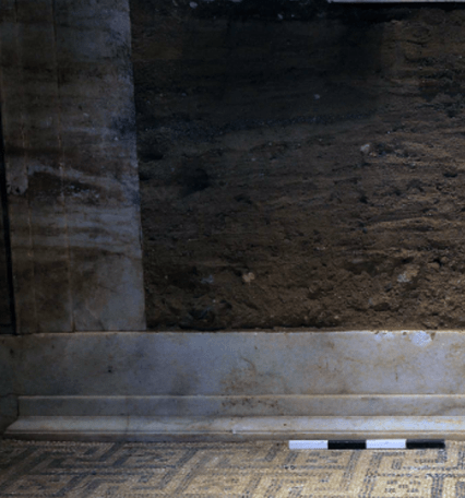 Αμφίπολη: Πίσω από τον γενειοφόρο Ηνίοχο, κάτω από το χώμα, ίσως κρύβεται ο ένοικος του τάφου [εικόνες] | iefimerida.gr 6