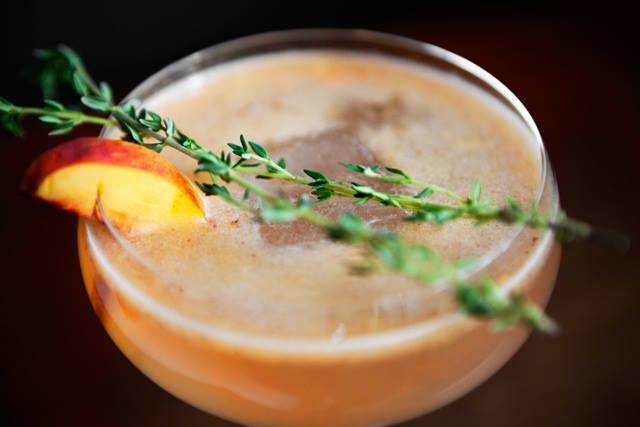 Ενα μπιστρό που το λένε Γκελ αλλάζει την οδό Κολοκοτρώνη και μπαίνει στη λίστα με τα πιο δυνατά μπέργκερ [εικόνες] | iefimerida.gr 3