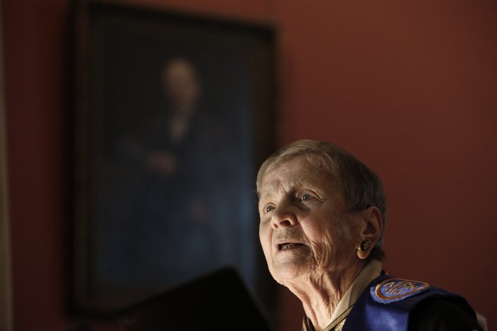 Επίτιμη διδάκτωρ του Πανεπιστημίου Αθηνών η Ελένη Γλύκατζη-Αρβελέρ - «Τι είναι αυτό που χαρίζει τέτοια τιμή;» [εικόνες] | iefimerida.gr 0