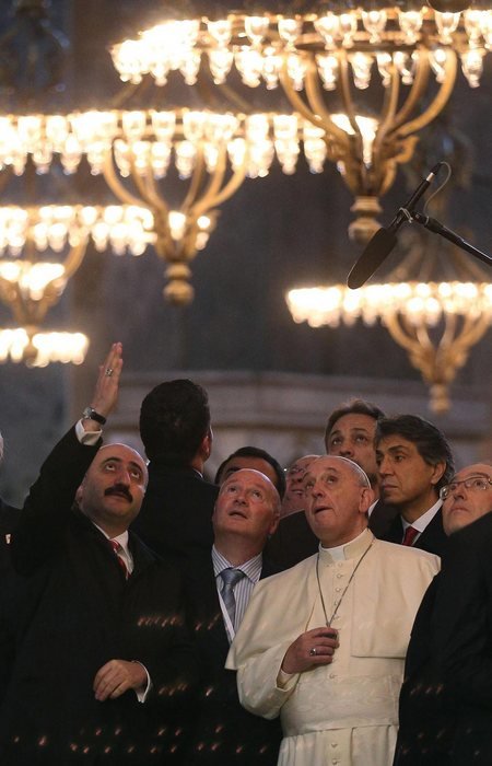 Στο Φανάρι για την επίσκεψη του Πάπα και ο Θεόδωρος Αγγελόπουλος [εικονες] | iefimerida.gr 0