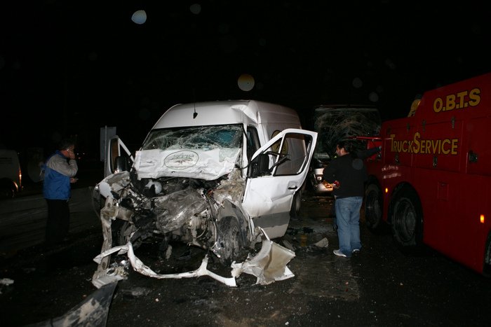 Απίστευτη καραμπόλα 35 οχημάτων με μια νεκρή στην Εθνική Αθηνών - Λαμίας [εικόνες] | iefimerida.gr 12