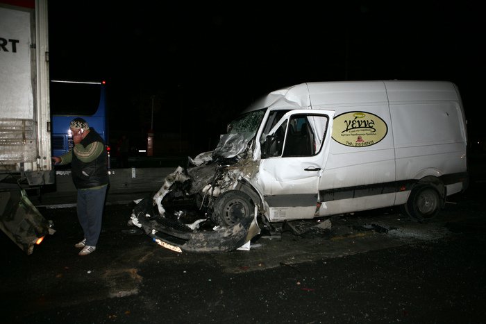 Απίστευτη καραμπόλα 35 οχημάτων με μια νεκρή στην Εθνική Αθηνών - Λαμίας [εικόνες] | iefimerida.gr 3
