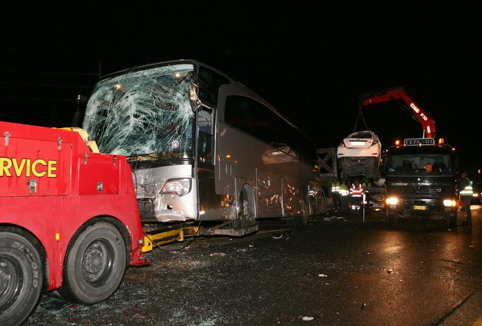 Απίστευτη καραμπόλα 35 οχημάτων με μια νεκρή στην Εθνική Αθηνών - Λαμίας [εικόνες] | iefimerida.gr 9