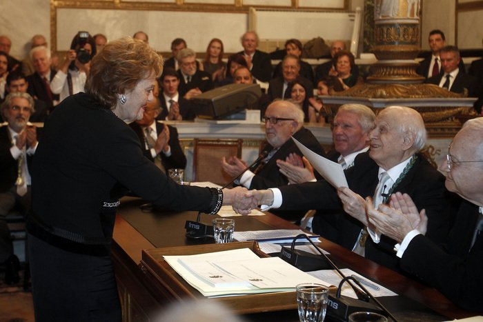 Η απονομή βραβείων και επαίνων της Ακαδημίας Αθηνών [εικόνες] | iefimerida.gr 5