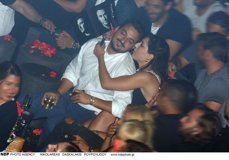 Εγκυος η Φλορίντα Πετρουτσέλι -Το ανακοίνωσε on air [βίντεο] | iefimerida.gr 0