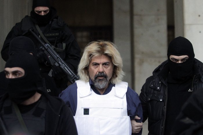 Στον εισαγγελέα ο Χριστόδουλος Ξηρός: «Δεν μιλάω στους νενέκους της Τρόικα» είπε στους δημοσιογράφους [εικόνες] | iefimerida.gr 3