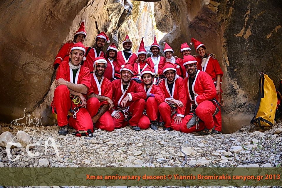 Αγιοι Βασίληδες έκαναν κατάβαση στο φαράγγι του Ελιγκα στην Κρήτη [εικόνες] | iefimerida.gr 6