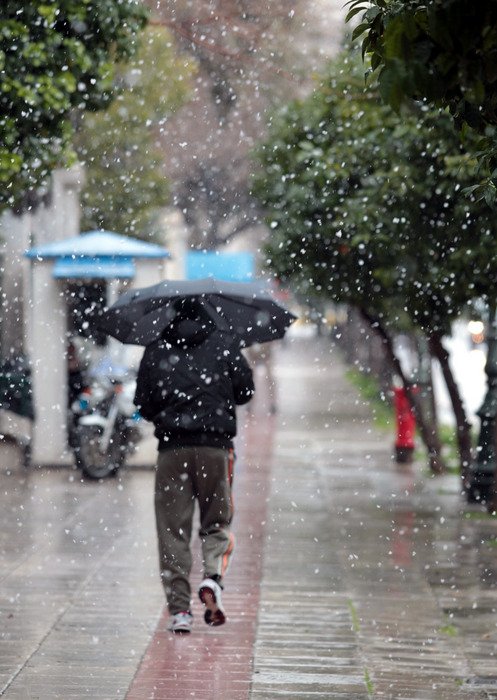 Στα λευκά η χώρα: Χιόνια στην Αττική και το κέντρο της Αθήνας [εικόνες] | iefimerida.gr 7