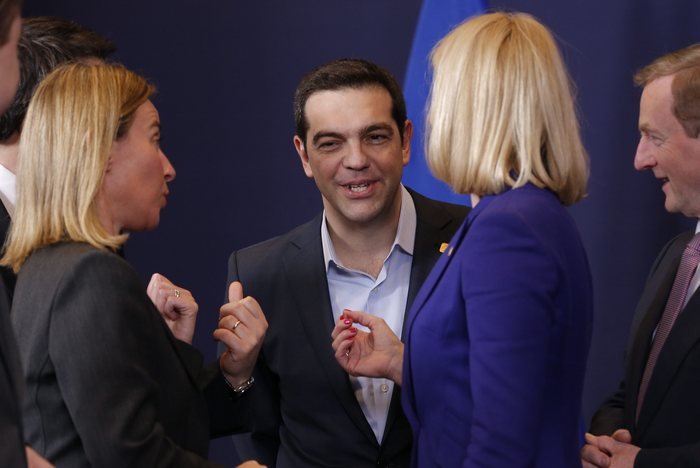 Οι «Αμαζόνες» της Συνόδου Κορυφής: Οι ξανθιές που περικύκλωσαν τον Αλέξη Τσίπρα [εικόνες] | iefimerida.gr 0