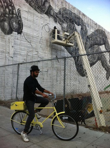 Πώς ένα εγκαταλειμμένο κτίριο μπορεί να γίνει έργο σύγχρονης τέχνης [εικόνες] | iefimerida.gr 13