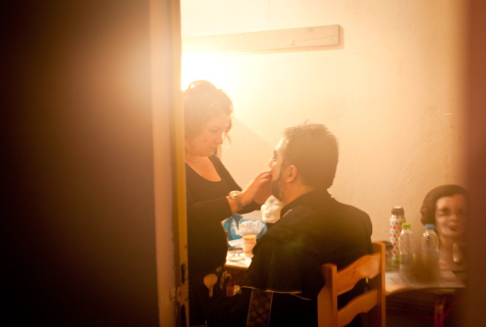 H Λυρική ξέρει τι να παίξει στα παιδιά: Ο Κουρέας της Σεβίλης σε δημοτικό σχολείο στον Αγιο Παντελεήμονα [εικόνες] | iefimerida.gr 5