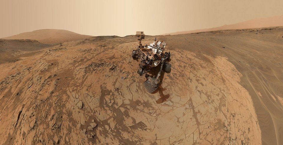 Το Curiosity συμπληρώνει 3 χρόνια στον Αρη και η NASA παρουσιάζει τις καλύτερες φωτογραφίες του κόκκινου πλανήτη [εικόνες] | iefimerida.gr 12