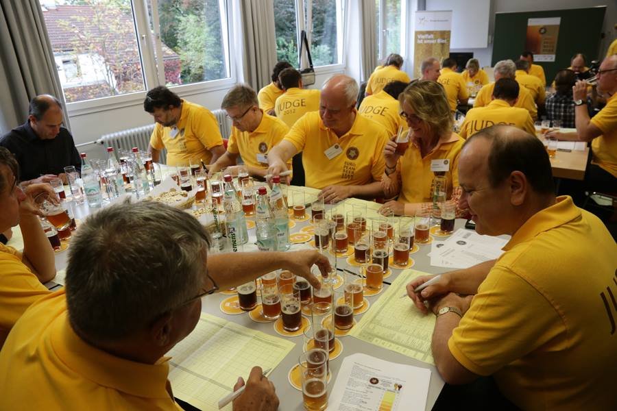 H «Νήσος» από την Τήνο θριάμβευσε σε διεθνή διαγωνισμό μπίρας [εικόνες] | iefimerida.gr 2