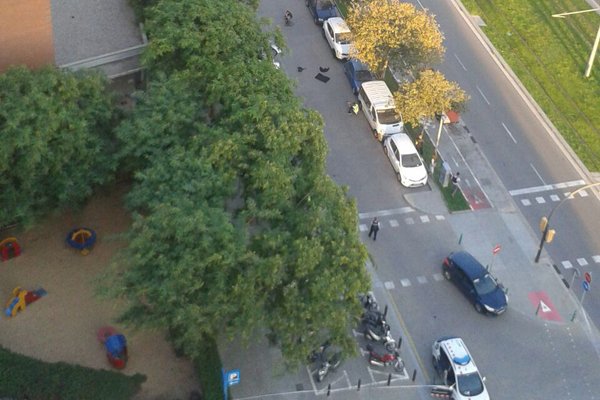 Νεκρός οδηγός οχήματος που αρνήθηκε να σταματήσει σε μπλόκο αστυνομικών [εικόνα & βίντεο] | iefimerida.gr 0