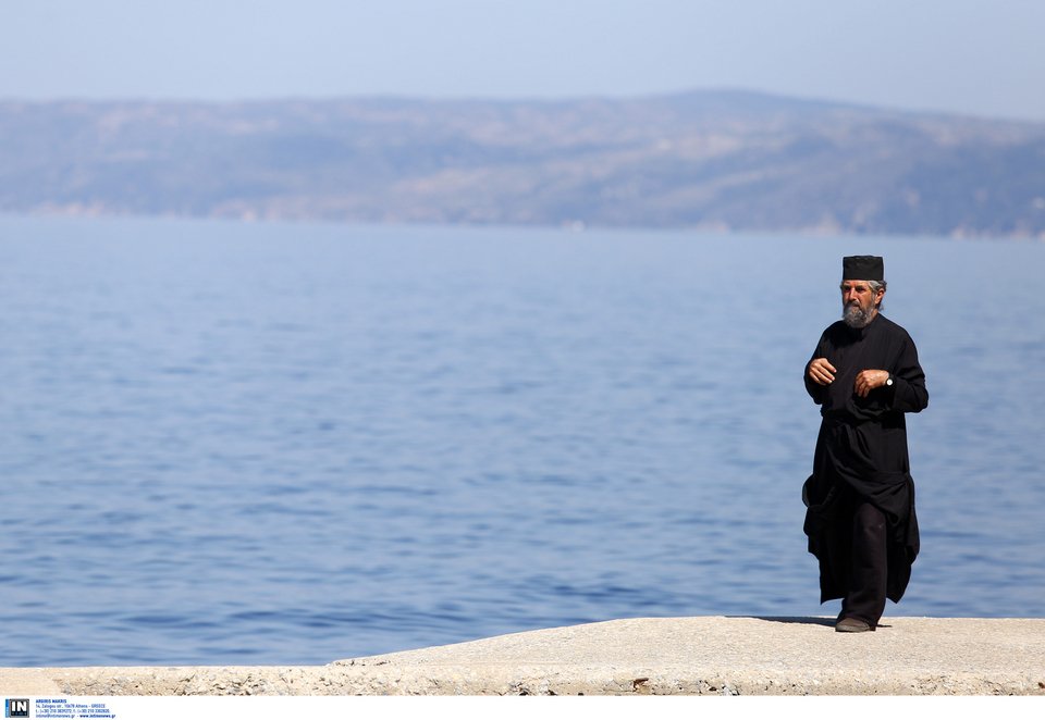 Η κάμερα στο Αγιο Ορος, φωτογραφία intimenews ΤΟΣΙΔΗΣ ΔΗΜΗΤΡΗΣ