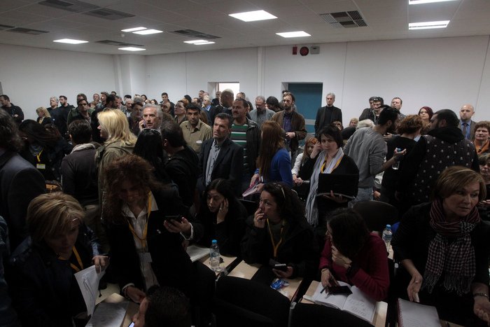 Μέσα στη δίκη της ΧΑ: Ο Ρουπακιάς, οι γονείς του Φύσσα, ο μετανοημένος Μπούκουρας [εικόνες & βίντεο] | iefimerida.gr 1