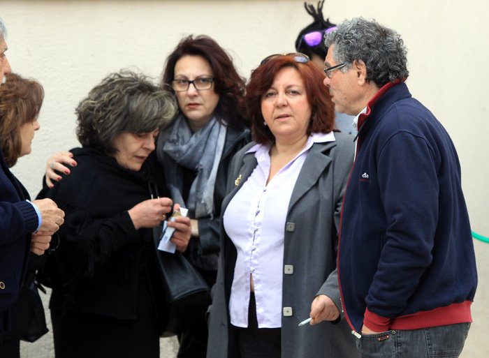 Μέσα στη δίκη της ΧΑ: Ο Ρουπακιάς, οι γονείς του Φύσσα, ο μετανοημένος Μπούκουρας [εικόνες & βίντεο] | iefimerida.gr 5