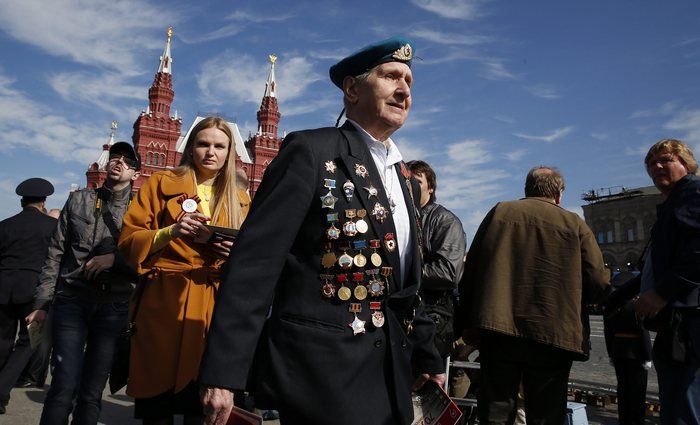 Η Ρωσία γιόρτασε τη νίκη επί της ναζιστικής Γερμανίας το 1945 με μεγαλειώδη παρέλαση [εικόνες] | iefimerida.gr 0
