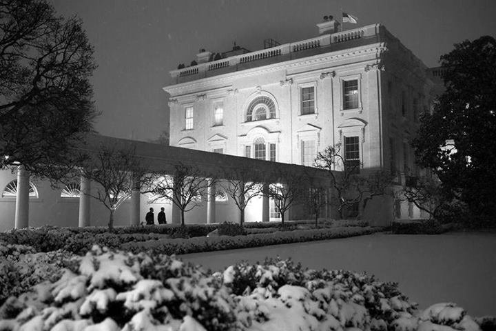 Το χιόνι καλύπτει τα πάντα στις ΗΠΑ και οι Αμερικανοί ξεσαλώνουν [εικόνες] | iefimerida.gr 0