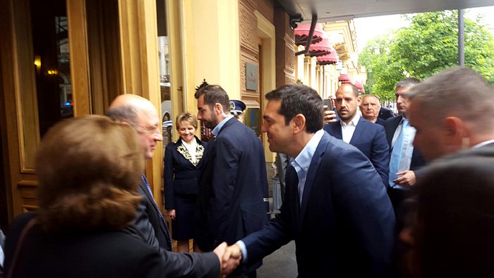 Στην Πετρούπολη ο Τσίπρας – Ποιοι επιχειρηματίες τον συνοδεύουν [εικόνες] | iefimerida.gr 4