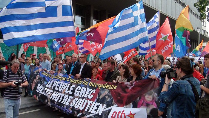 Διαδηλώνουν για την Ελλάδα στις Βρυξέλλες [εικόνες] | iefimerida.gr 2