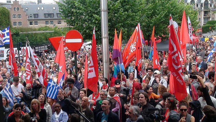 Διαδηλώνουν για την Ελλάδα στις Βρυξέλλες [εικόνες] | iefimerida.gr 3