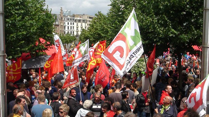 Διαδηλώνουν για την Ελλάδα στις Βρυξέλλες [εικόνες] | iefimerida.gr 4