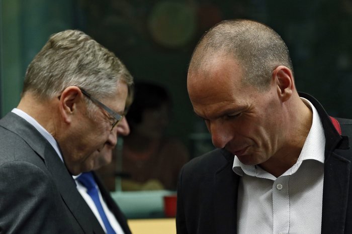 Eurogroup γεμάτο πικρά χαμόγελα και βλέμματα με νόημα [εικόνες] | iefimerida.gr 8