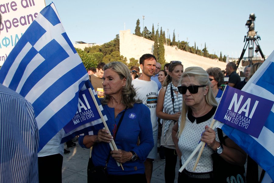 Πλημμύρισε το Καλλιμάρμαρο - Με τον Εθνικό Υμνο τελείωσε η συγκέντρωση [εικόνες]  | iefimerida.gr 3